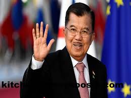 Check spelling or type a new query. 10 Biografi Orang Sukses Dan Terkenal Yang Dapat Menginspirasimu