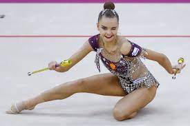 Arina Averina Hudozhestvennaya Gimnastika Syostry Averiny Propustyat Chempionat Rossii Po Hudozhestvennoj Gimnastike Sport Ru