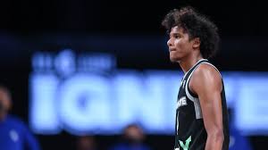 Listed at 6 feet 6 inches (1.98 m) and 180 pounds (82 kg), he plays the shooting guard position. Jalen Green Nba Draft Profile Outlook How G League Ignite Guard Will Fare As Pro