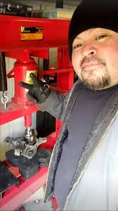 Old differential removed new wheel bearings in new diff in all done nice  and quiet again now