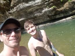 Damion Burns's Instagram, Twitter & Facebook