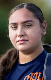 Spring Stars: Cholla's Gabrianna Gonzalez turns focus to upcoming  pharmacy-tech exam