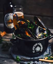 Moules Aux Poireaux Avec Vin Blanc Et Biere Blanche De Chambly Recette Recette Biere Blanche Moules