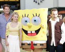 She has a sister, vanessa johansson, who is also an actress, a brother, adrian, a twin brother, hunter. World Premiere Of The Spongebob Squarepants Movie 2004 L To R David Hasselhoff Scarlett Johansson Spongebob S Spongebob Tom Kenny Spongebob Squarepants