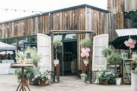 Sommerhochzeit In Stuttgart Sommerhochzeit Hochzeit Hochzeit Location