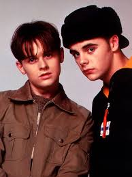 Biography - About - Ant & Dec