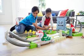 Los mejores volantes baratos para consolas ps5, ps4, nintendo switch, xbox, switch, pc, wii, ps3 y las mejores ofertas y descuentos en la tienda online de carrefour.es Best Buy Hot Wheels Mario Kart Circuit Track Set Gcp27 In 2021 Hot Wheels Mario Kart Cool Things To Buy