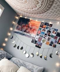Lights By Tapestry Girls On Instagram Love This Bedroom Bedroomdecor Bedroominspiration Girl Bedroom Decor Dorm Room Decor Elegant Dorm Room