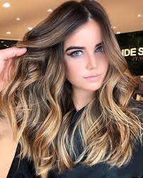 What Is The Difference Between Balayage And Ombre Balayage Technique Balayage Hair Hair Highlights Hair Styles