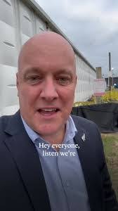 Sean Bowyer's Instagram, Twitter & Facebook