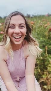 Anna Kietzman's Instagram, Twitter & Facebook