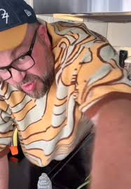 Darcy and Jer Dead Cat