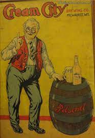 Cream City Brewery Co Of Milwaukee Was Located On N 12th Street Just West Of The Pabst Brewery Complex The Brewer Milwaukee Wisconsin Milwaukee Vintage Beer