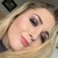 Jayne Bird's Instagram, Twitter & Facebook