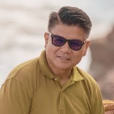 Retrato by Al Castillo