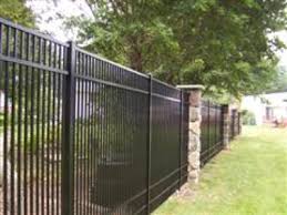 About american discount fence at american discount fence we strive to provide our customers with quality installation, using material selected from the ﬁnest suppliers at competitive pricing. Budget Fence Of America