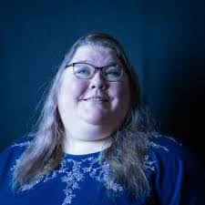 Tracy Skaggs's Instagram, Twitter & Facebook