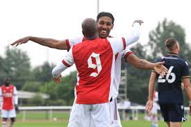 Women's fixture underway after son nets winner in men's match. Iqbszjzqgnje7m