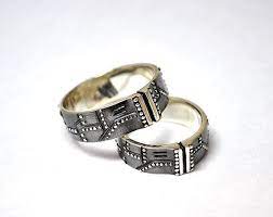 Geek Wedding Ring Set Silver Repeterendum Etsy Geek Wedding Rings Silver Wedding Bands Wedding Rings