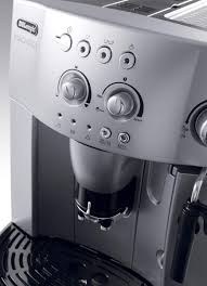 Patented cappuccino system frother that mixes steam and milk to create a rich, creamy froth. Amazon Com 220 240 Volt 50 60 Hz Delonghi Esam4200 Fully Automatic Espresso Coffee Maker Overseas Use Only Will Not Work In The Us Kitchen Dining