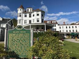 May 06, 2021 · plan a getaway mackinac island hotel packages. Where To Stay On Mackinac Island Globalphile