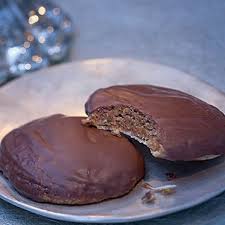 German Lebkuchen Gingerbread Http Www Kuechengoetter De Rezepte Plaetzchen Kekse Schoko Elisenl Schokoladen Lebkuchen Platzchen Backen Kekse Backen Rezept