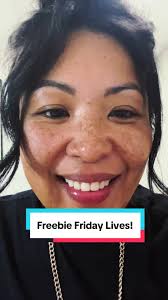 Friday Livestreams are now going to be called FREEBIE FRIDAYS! Top gifters  get a FREE pot of whatever it is I’m making that night! Will it be a spoon?  Will it be a mini wheel thrown pot? Or will it be ...