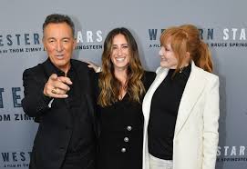 Patti, a singer/guitarist, has been a member of bruce's e street band since long before they wed. Springsteen Dives Into His Psyche With 039 Western Stars 039 Film Saudi Gazette
