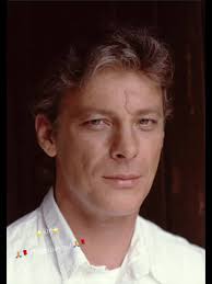 Vidéos de Sandra sans couverture (@centdrap) avec Puissance et gloire