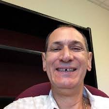 Robert Kistner's Instagram, Twitter & Facebook