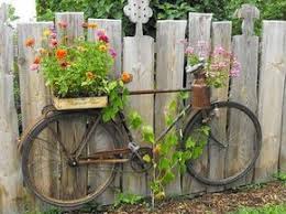 11 Coole Ideen Fur Den Garten Seite 2 Von 11 Diy Bastelid Porch Flowers Front Porch Flowers Diy Container Gardening