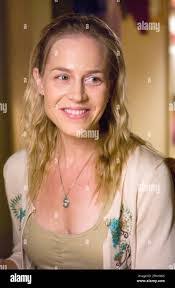 Julie Benz's Instagram, Twitter & Facebook