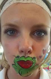 Do you have someone that drives you nuts? In a good way? Tag your special  someone or share these Valentine's Day peanuts to their wall.  http://logansroadhouse.com/valentines-day (And if you use these to