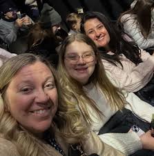 The one where you and your friends go to NYC and your mom shows up with  your girls and crashes the party. 🍎