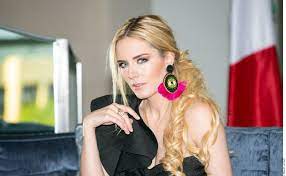 Fue a través de redes sociales donde se dejaron ver y demostraron que se encuentran 'de manteles largos' por la celebración de la boda de la cuñada del. Tania Ruiz Da Mensaje De Apoyo A Su Novio El Ex Presidente De Mexico Enrique Pena Nieto