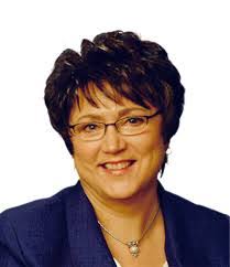 Peggy Farnsworth's Instagram, Twitter & Facebook