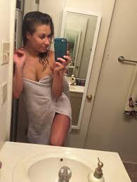 It Seems Like An Excellent Time To Take A Break And Enjoy A Round Of Selfies Girls Selfies Shower Pics Pakistani Dresses Casual