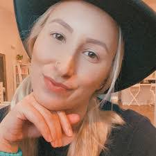 Allyson Weber's Instagram, Twitter & Facebook