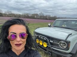 Rachel Dowell's Instagram, Twitter & Facebook