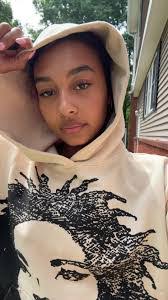 Abby Latham's Instagram, Twitter & Facebook