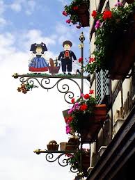 Une Autre Vue Vieilles Enseignes Enseignes Magasin Plaque De Rue