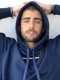 Pedro Scooby viaja para ajudar vítimas de enchentes no Rio Grande do Sul