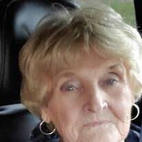 Donna Tarr's Instagram, Twitter & Facebook