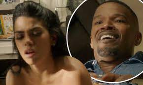 Jamie Foxx romps with a naked woman in graphic sex scene | Daily Mail Online
