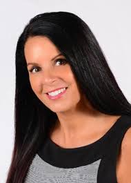 Deborah Cordeiro's Instagram, Twitter & Facebook