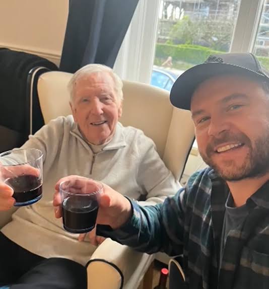 Emmerdale's Danny Miller sets record straight over 'awful' posts about  famous dad - Manchester Evening News