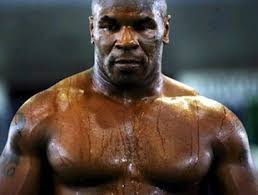 Mike Tyson a comis-o din nou: L-a luat la bătaie în avion. Cu cine s-a mai  luat la harță legenda boxului