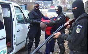 Continuarea navigarii pe acest site se considera acceptare a politicii de utilizare a cookies. CÄƒlÄƒraÈ™i 5 Persoane SÄƒltate È™i Alte 3 ReÈ›inute De PoliÈ›iÈ™ti Procurorii De La Parchetul De Pe LangÄƒ Tribunalul JudeÈ›ean CÄƒlÄƒraÈ™i Le Dau Concursul Atitudinea Din Calarasi