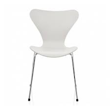 Der komplette sessel enthält keine geraden, sondern ausschließlich kurven und wirkt daher organisch. Jacobsen Serie 7 Stuhl Gunstig Online Kaufen Sedie Design