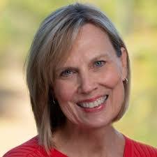 Janet Souza's Instagram, Twitter & Facebook